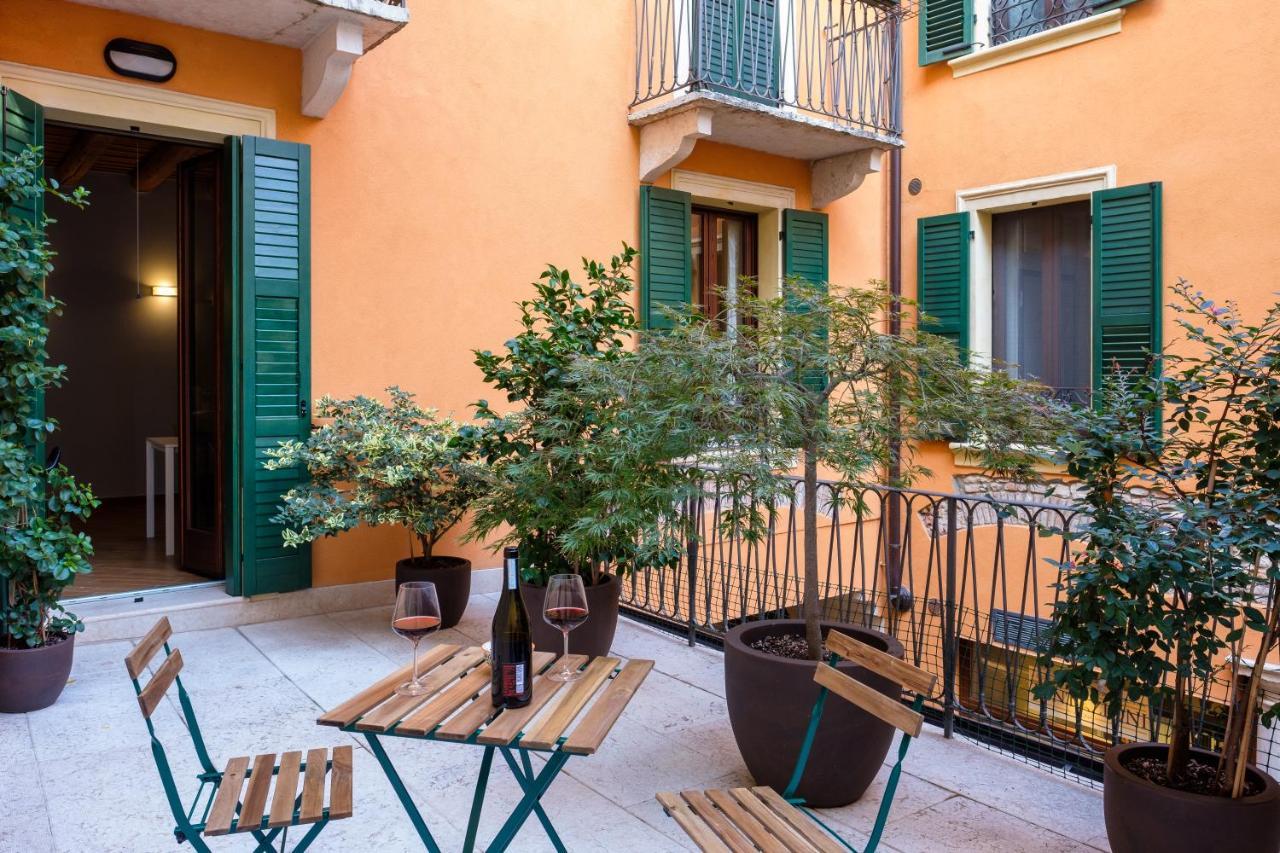 La Terrazza In Centro Lägenhet Verona Exteriör bild